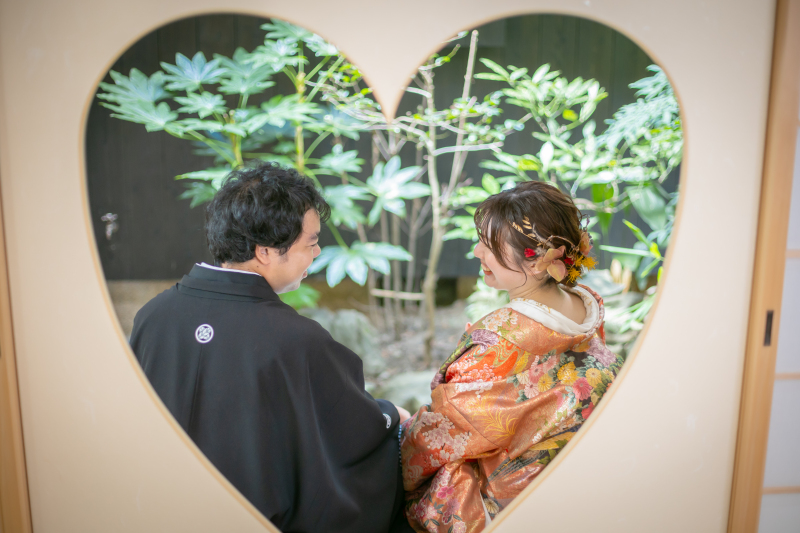 ハートに囲まれて