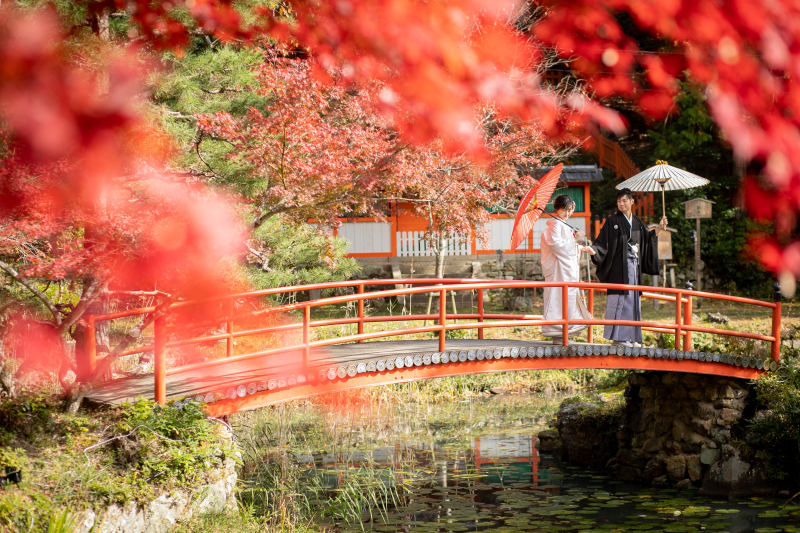 大原野で有名な赤い架け橋