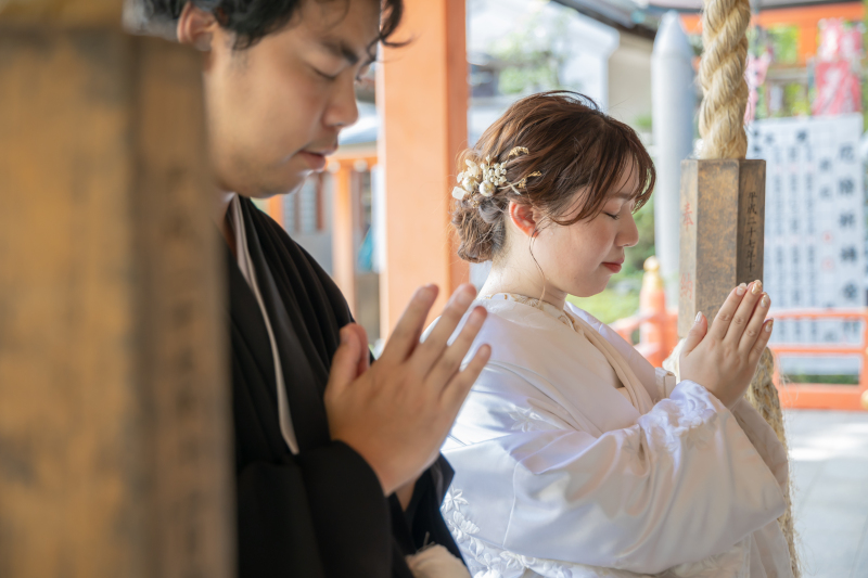 参拝のシーン