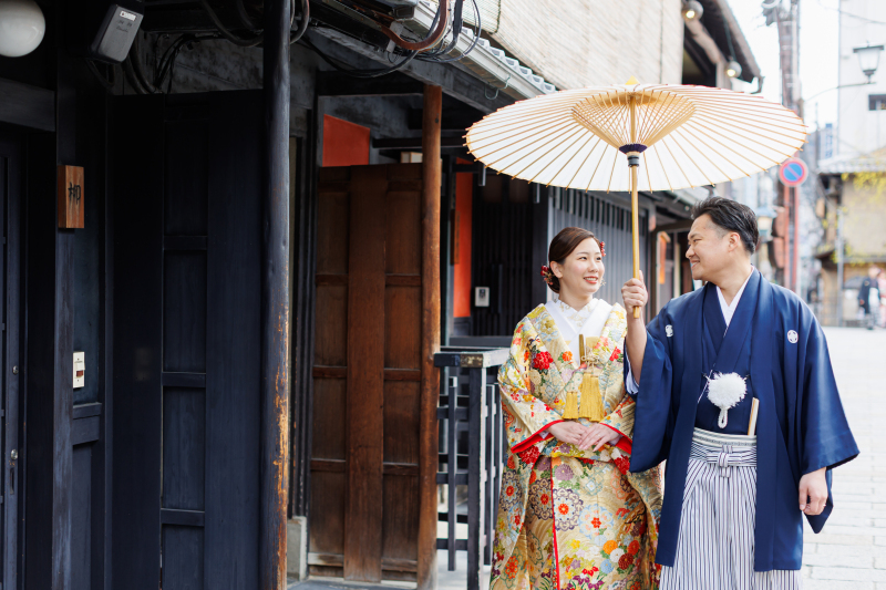 冬の青空の下でのロケーション撮影