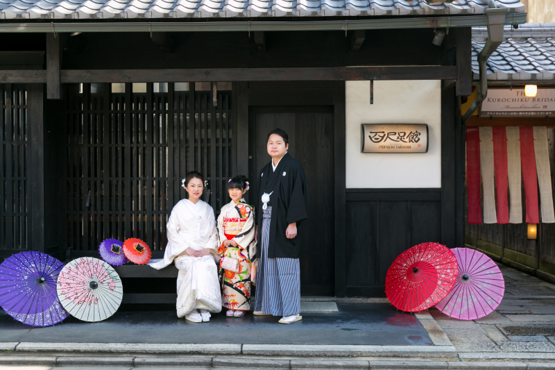 お子様にも素敵な着物を