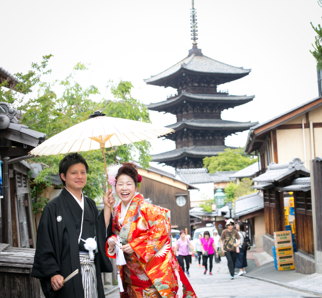 八坂の塔バックに