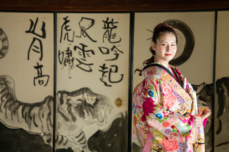 京都 あざらし堂 ー写真部ー_色打掛・着物が豊富