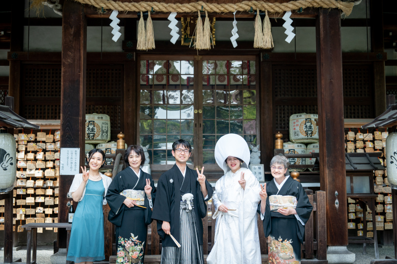 京都 あざらし堂 ー写真部ー_両親の衣装がある