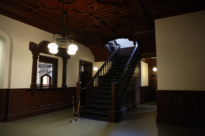 <新規ロケ地モデル募集>3万円以上のロケ地料金込み 1箇所はお客様の好きな場所で2箇所目はあざらし指定の場所で 衣装1点10万円