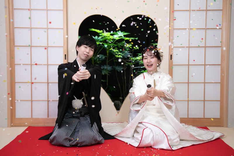 毎月7日まで！月初めプラン『毎月３組まで』☆12万円ポッキリで白無垢と色打掛☆白無垢スタジオと色打掛ロケ 4月と12月以外の平日
