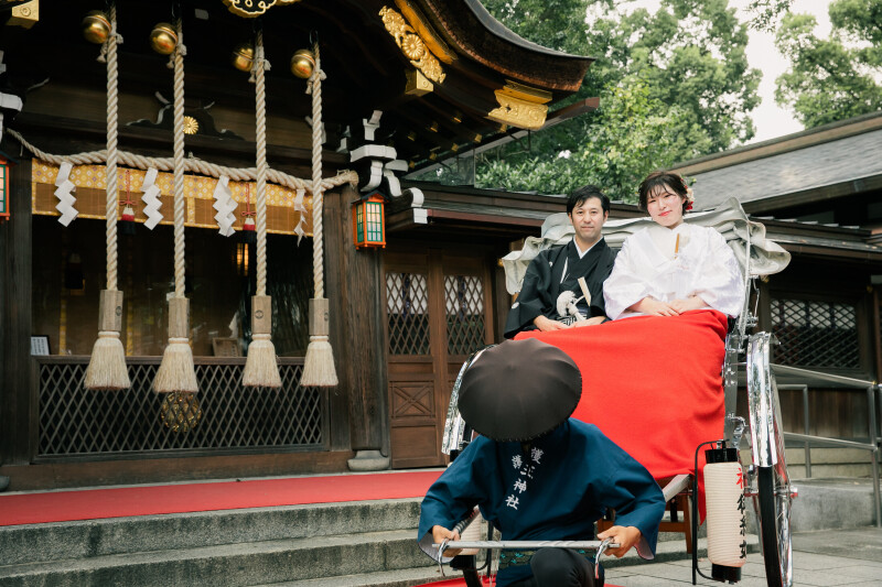 <結婚式プラン>あざ婚☆ロケ撮影+結婚式+食事まで 京都の神社でお気軽に結婚式を!白無垢結婚式+色打掛でロケ 親族列席OK