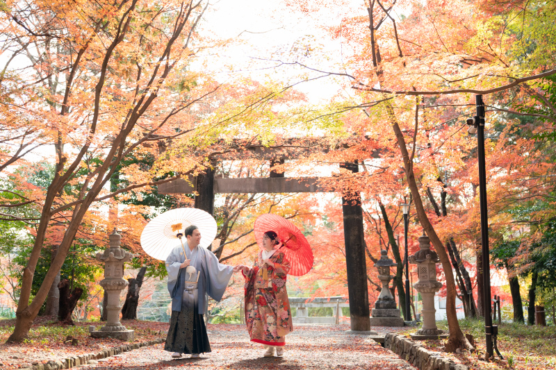 ＜選べるロケ秋＞11月16〜12月10日撮影☆白・色両方OKロケプラン-新婦衣装2点2カ所ロケ&rarr;158,000円打掛追加料金なし