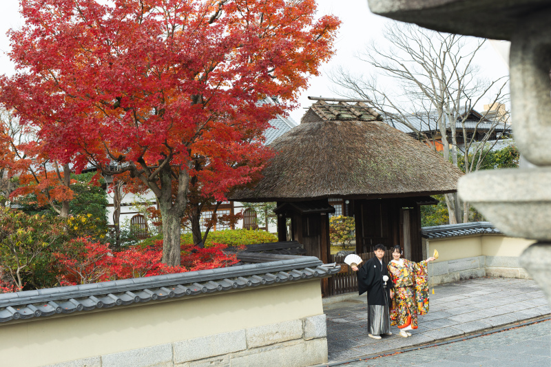 <お試しプラン>秋は終わらない?12月10日-12月末まで 衣装1点、ロケ地2ヶ所 10万2千円 白無垢色打掛どれでもOK!