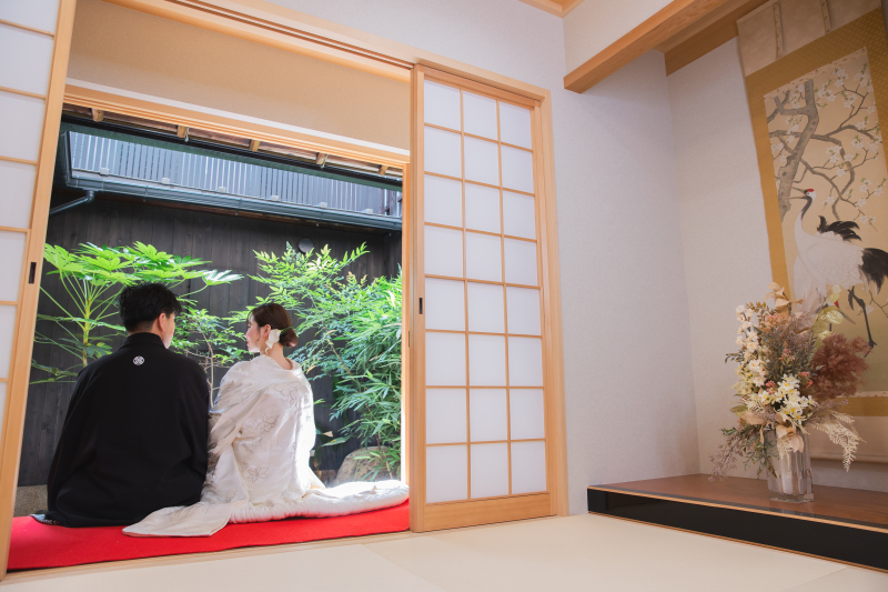 ＜選べるロケ地＞4月10日〜5月末　春のお花と新緑狙い　新緑が綺麗！衣装２点２ヶ所ロケ　&rarr;135,000円