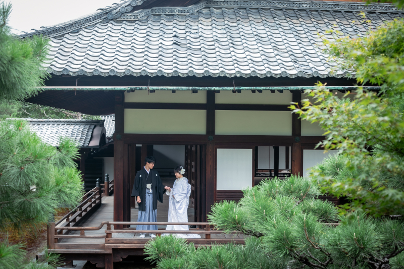 <お寺に行こう>選べるお寺プラン 衣装1点2時間撮影付き155,000円(使用料込み)※お寺により多少変動