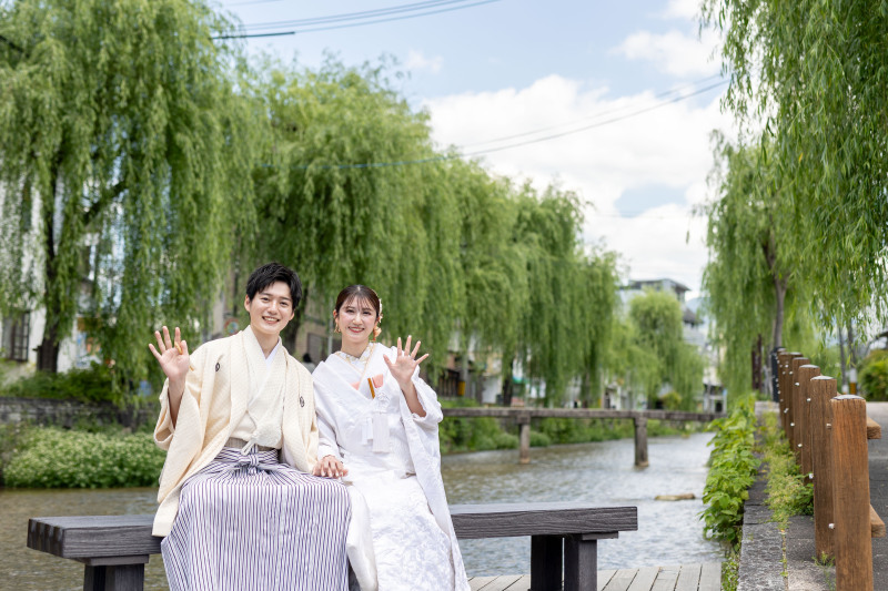 ＜選べるロケ地＞4月10日〜5月末　春のお花と新緑狙い　新緑が綺麗！衣装２点２ヶ所ロケ　&rarr;135,000円