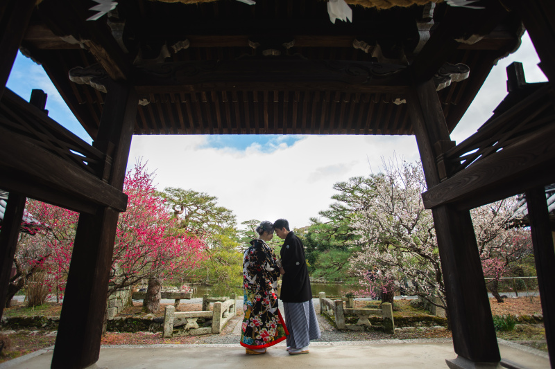 <選べるロケ地真冬>衣装2点2箇所 1月2月冬ロケ!比較的人が少ない時期に 値上がりしない白無垢色打掛両方 129,800円