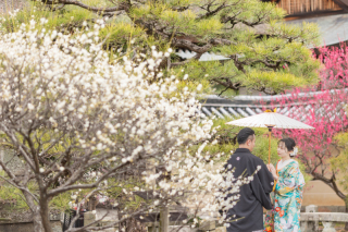 ＜選べるロケ地真冬＞衣装２点２箇所　1月2月冬ロケ！比較的人が少ない時期に　値上がりしない白無垢色打掛両方　129,800円