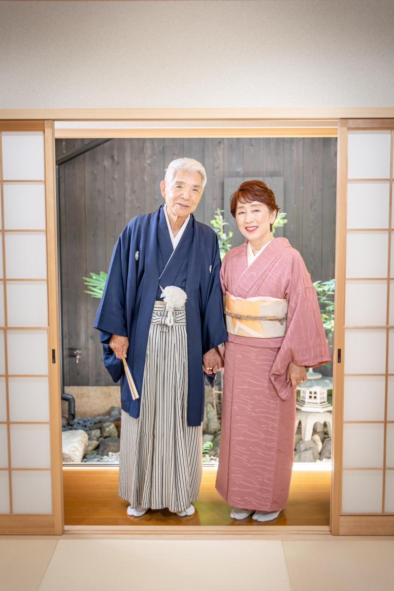 <バウリニューアル>☆記念日に京都で和装を着よう!主役夫婦で結婚○周年記念でスタジオ和装撮影 金婚式銀婚式にも!66,000円-