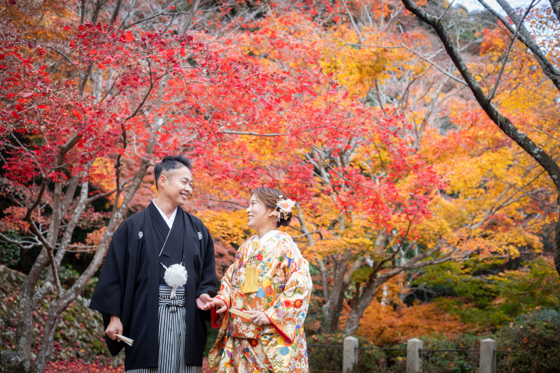 超早期予約！＜秋シーズン＞白無垢色打掛両方☆選べるロケ地２箇所 &rarr;145,000円 8月末までに予約　打掛による値上がり無し