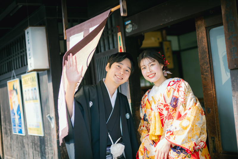 ＜京町家付きプラン＞祇園か八坂ロケと選べる京町家プラン　白無垢色打掛両方で町家利用料込み１５万円　京都満喫間違い無し