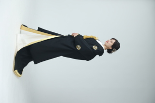 色無垢黒橘丸紋様