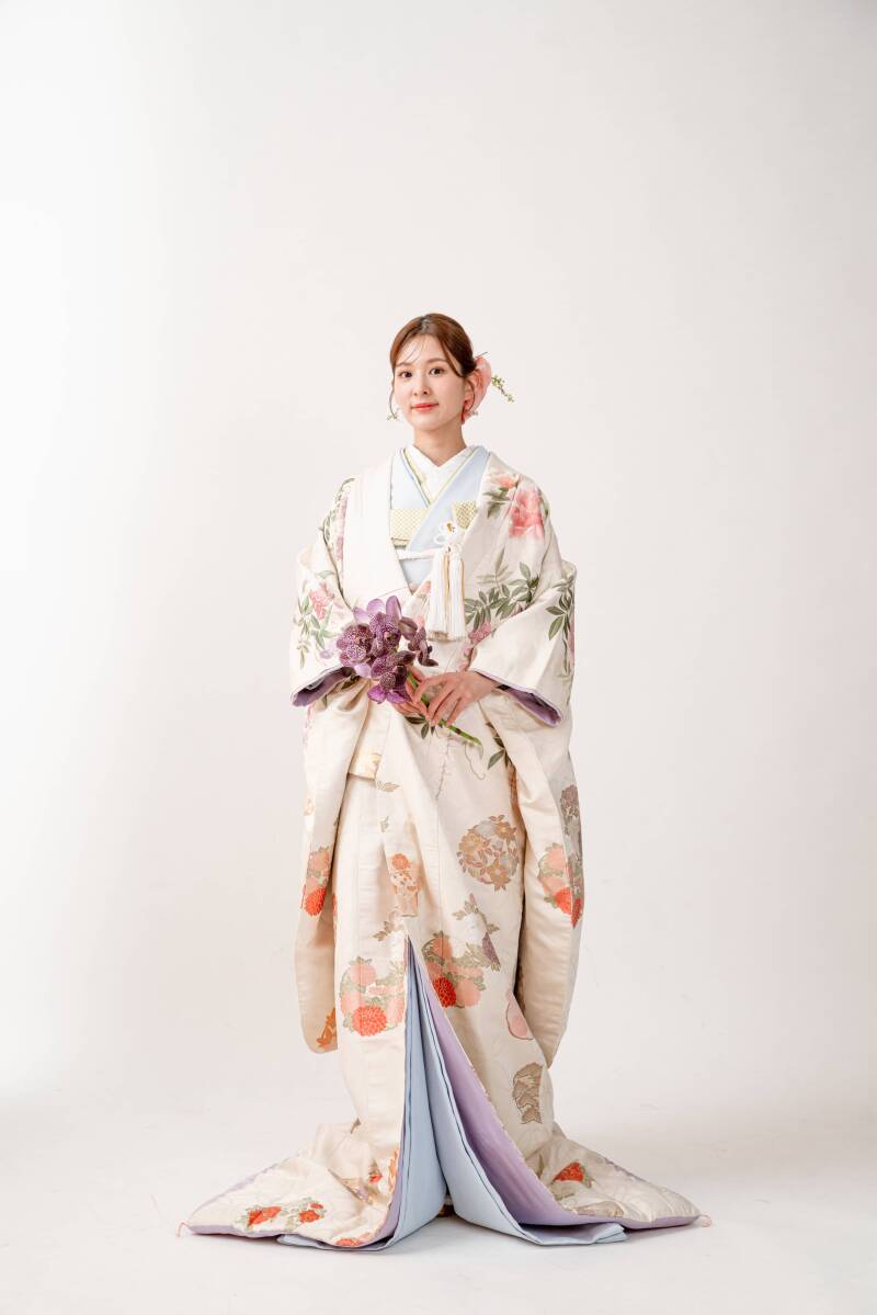花紋牡丹に藤