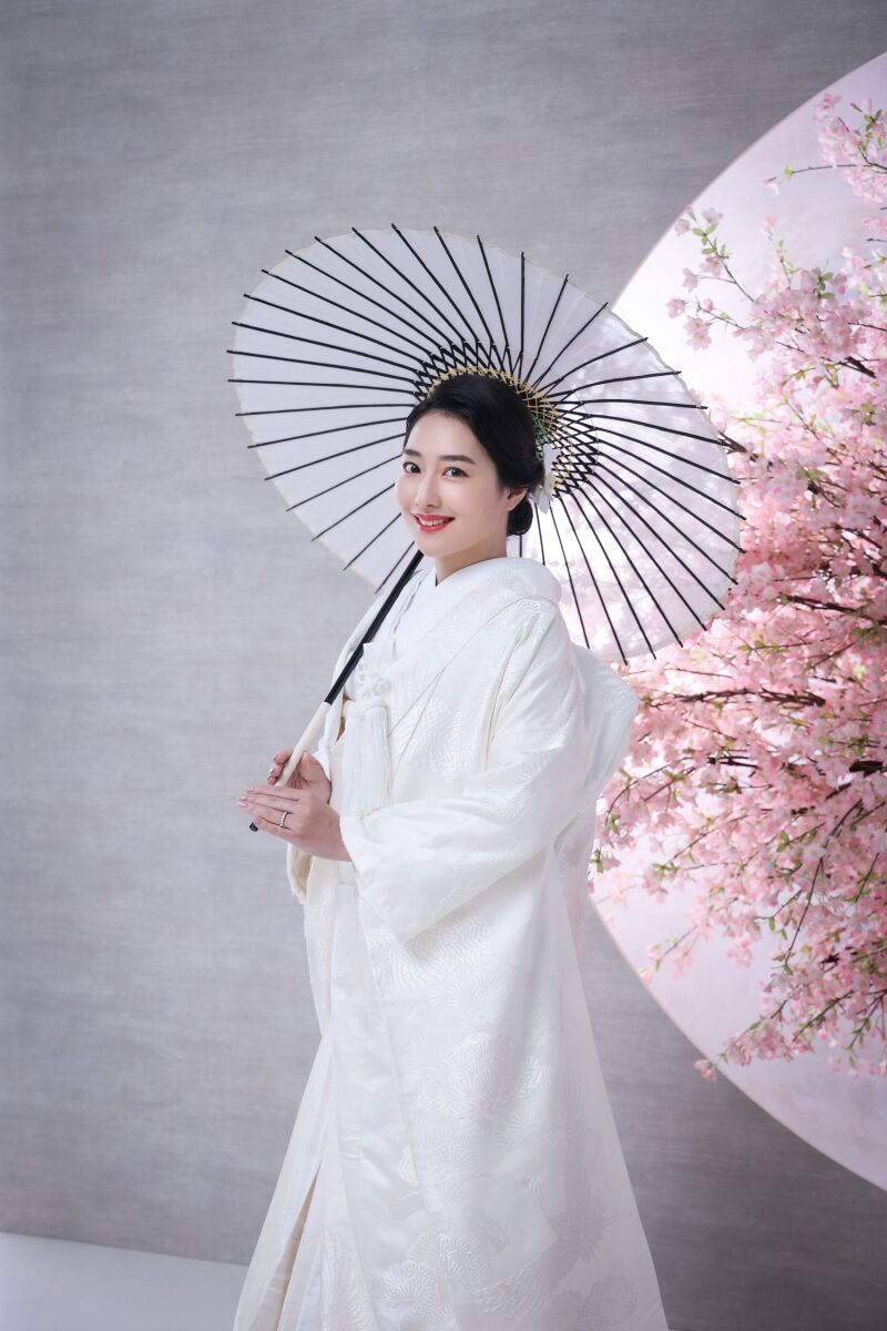 小物の和傘でアクセント