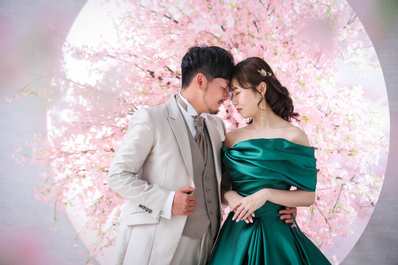 近づく距離と春の色