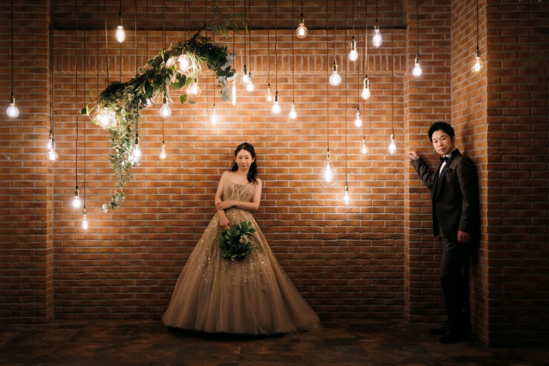 レンガの壁に囲まれた二人だけの特別なひととき