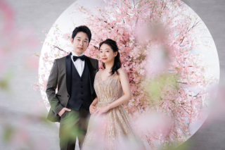 桃色の祝福に囲まれて