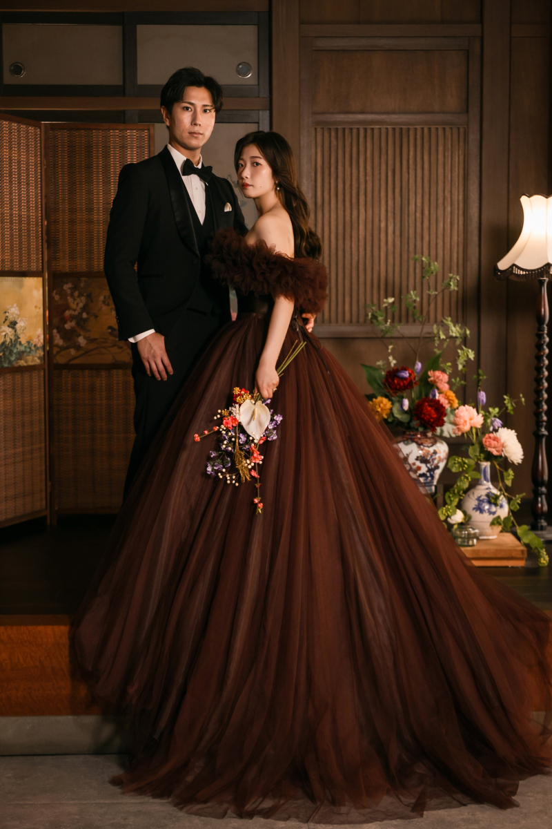 ドレスを魅せるカットも