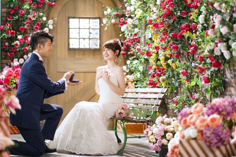 ベンチでプロポーズ!