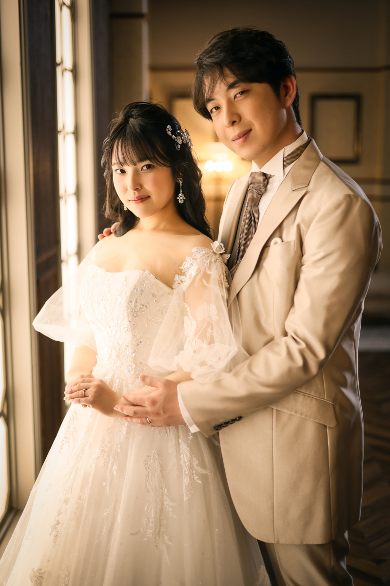 寄り添い合って