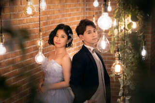 幻想的な光に包まれる中で