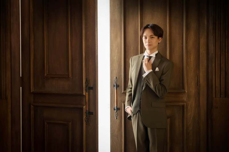 少しの仕草で締まる構図