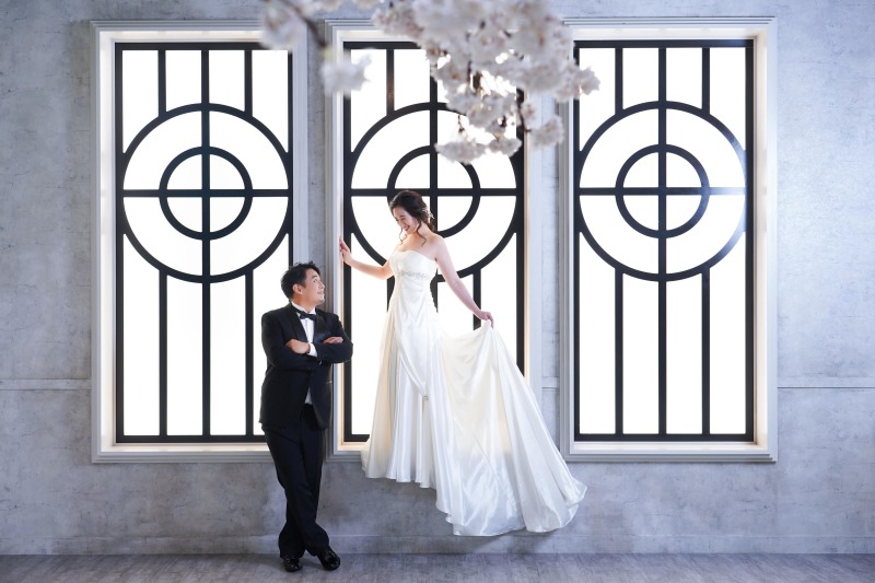 見つめ合って……