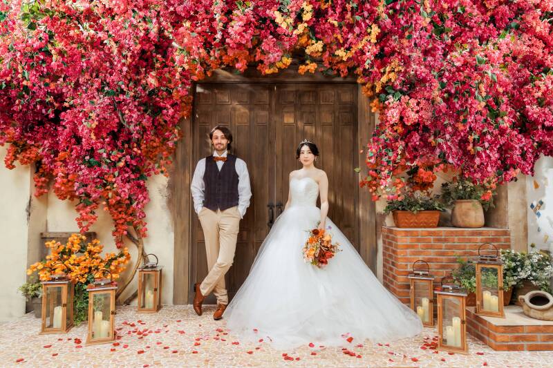 花陰に立つ輪郭