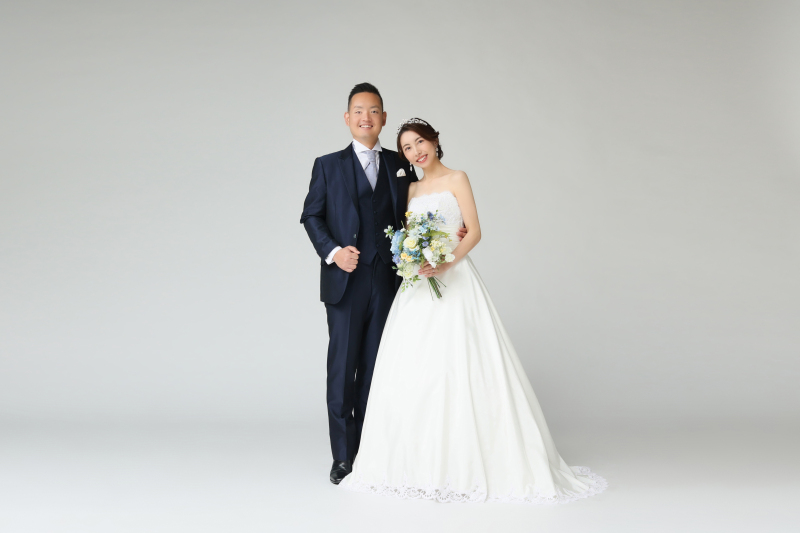 大人っぽくきめる、シンプルスタイル