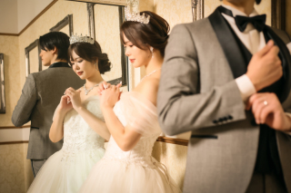 お仕度の様子を