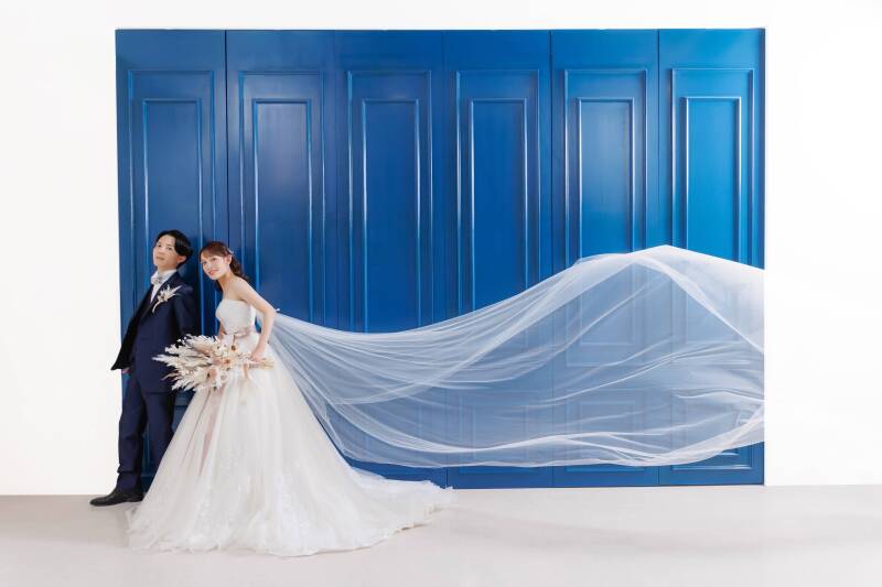 風に舞うベール、心を結ぶ時