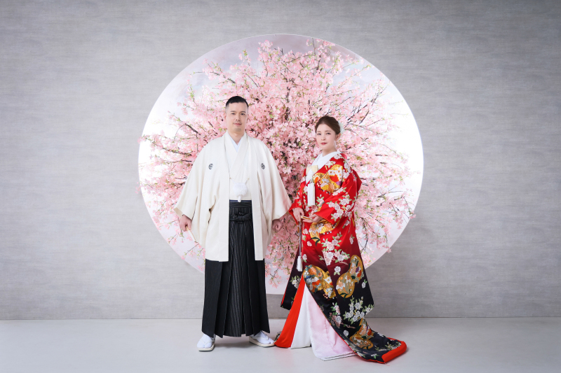 桜の下、凛とした佇まい