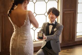 控えめな光と、少しの動きで形づくられる時間