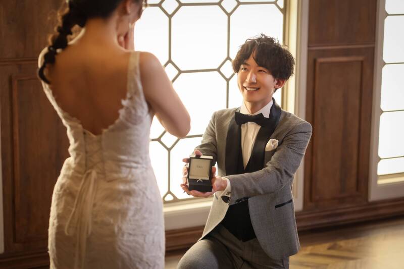 控えめな光と、少しの動きで形づくられる時間