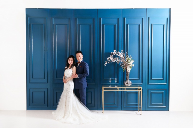 青と白のコントラスト