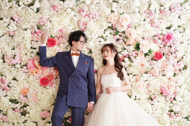 バラに囲まれて