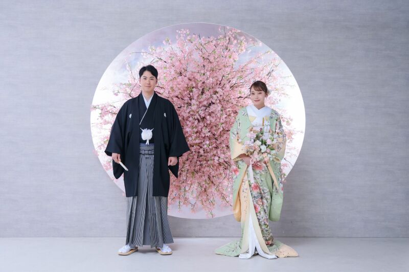 満開の桜と和装姿で魅せる全身カット