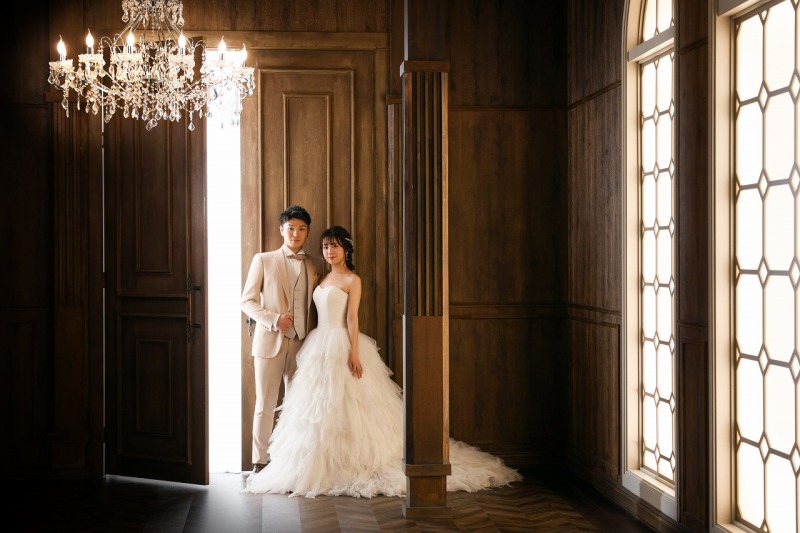 シャンデリアとともに