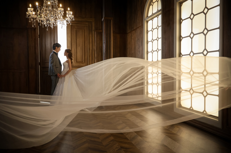 ベール揺らめく、時の中で