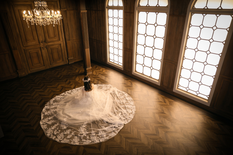 白い花が舞い降りて