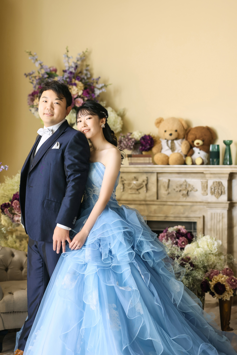 後ろから優しく抱きしめて