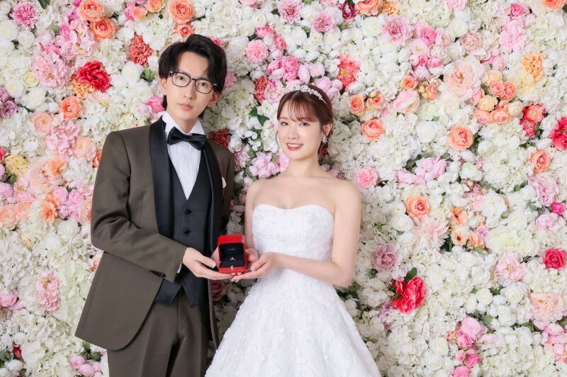 大切な婚約指輪とともに残す記念のポートレート