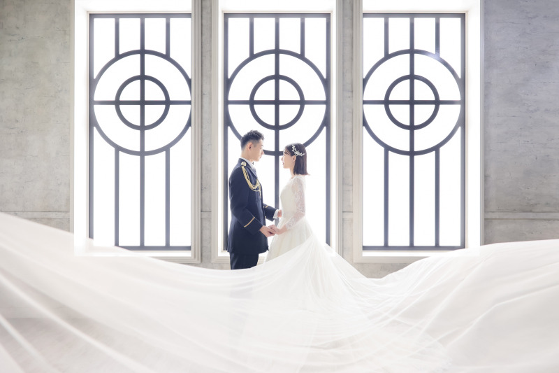 ベール越しのまなざし