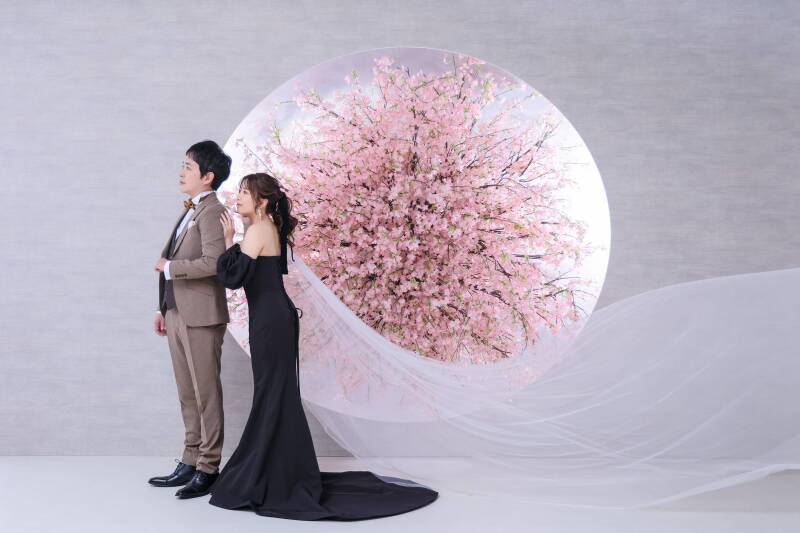 光を織り込んだ、静かな並び